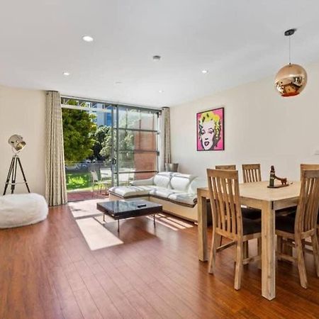 Sleek Modern Pad Next To Spark Arena Free Parking Auckland Bagian luar foto