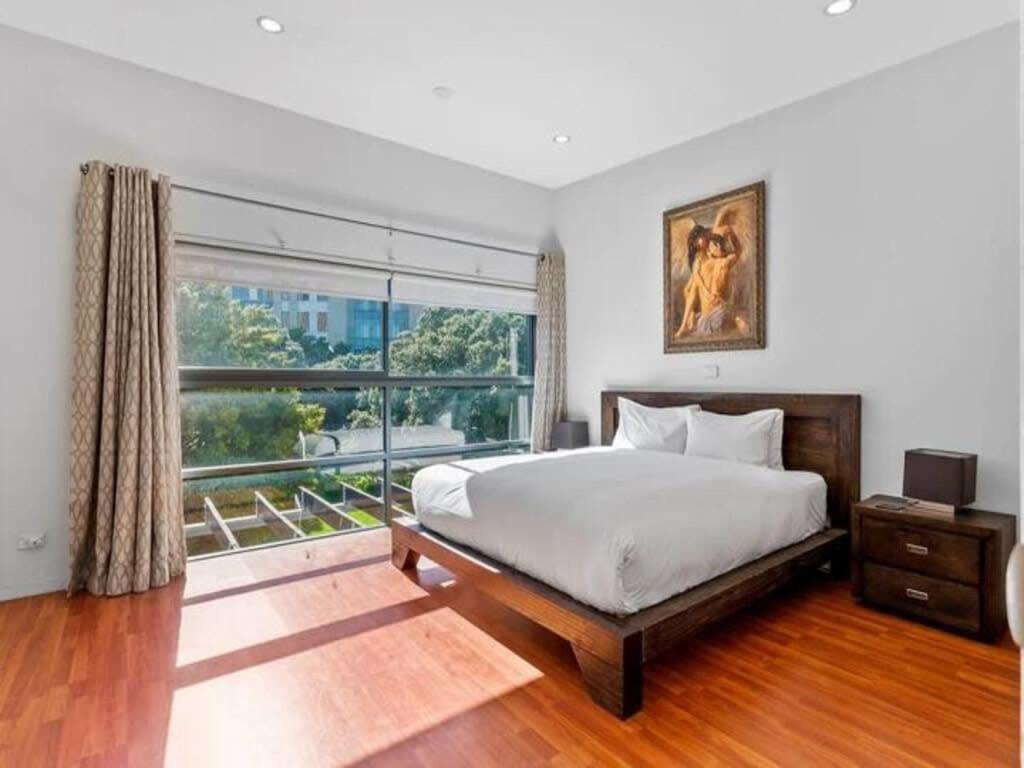 Sleek Modern Pad Next To Spark Arena Free Parking Auckland Bagian luar foto