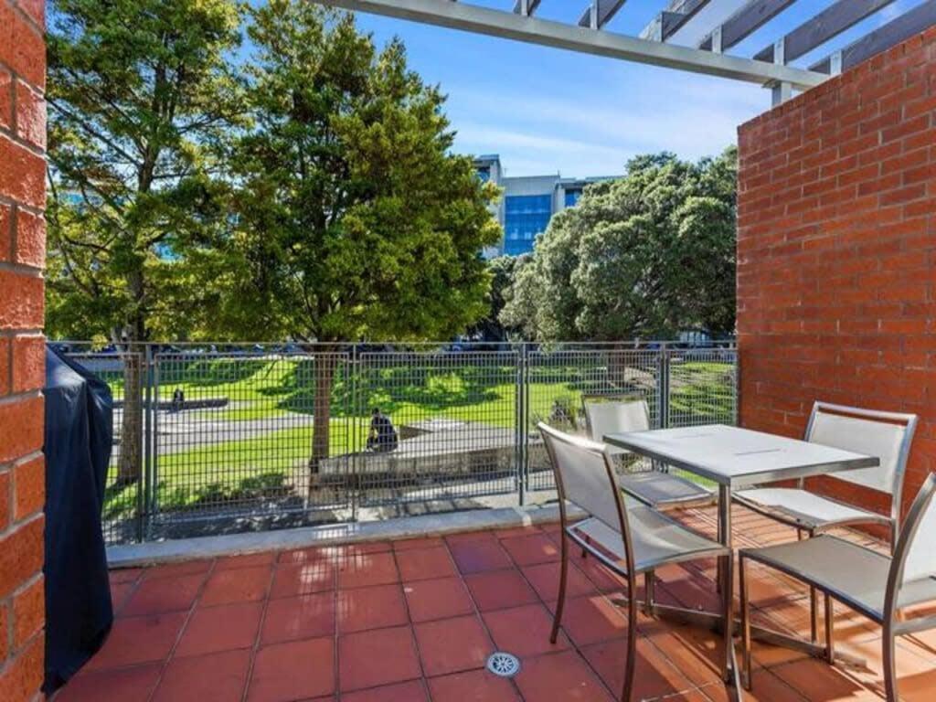 Sleek Modern Pad Next To Spark Arena Free Parking Auckland Bagian luar foto
